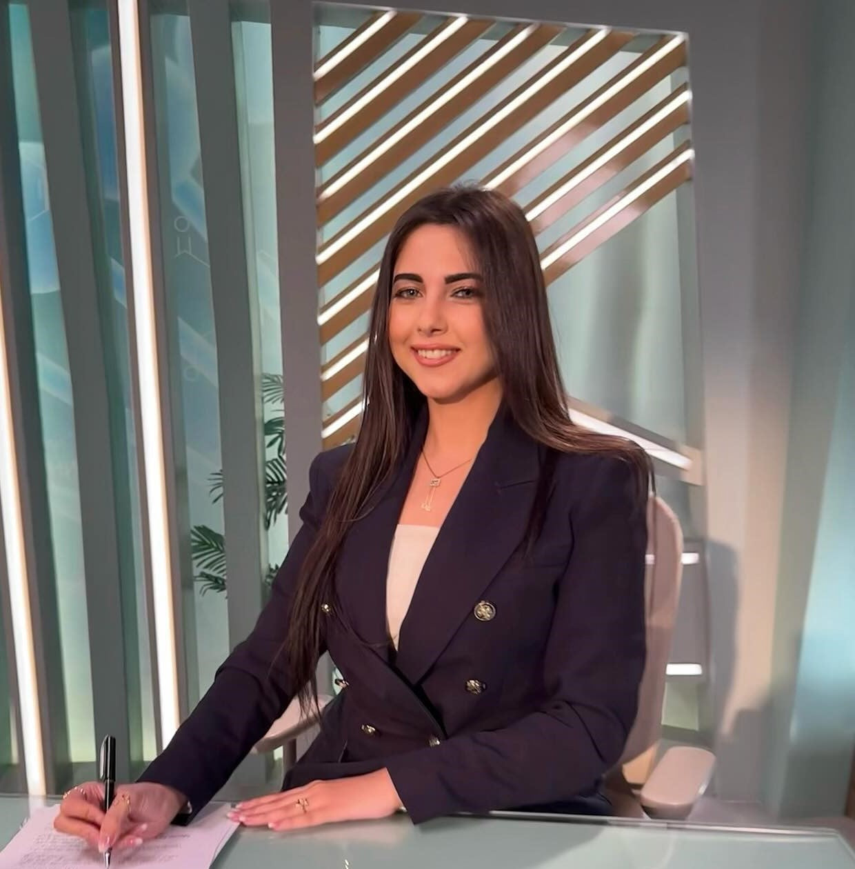 مونيكا مدحت